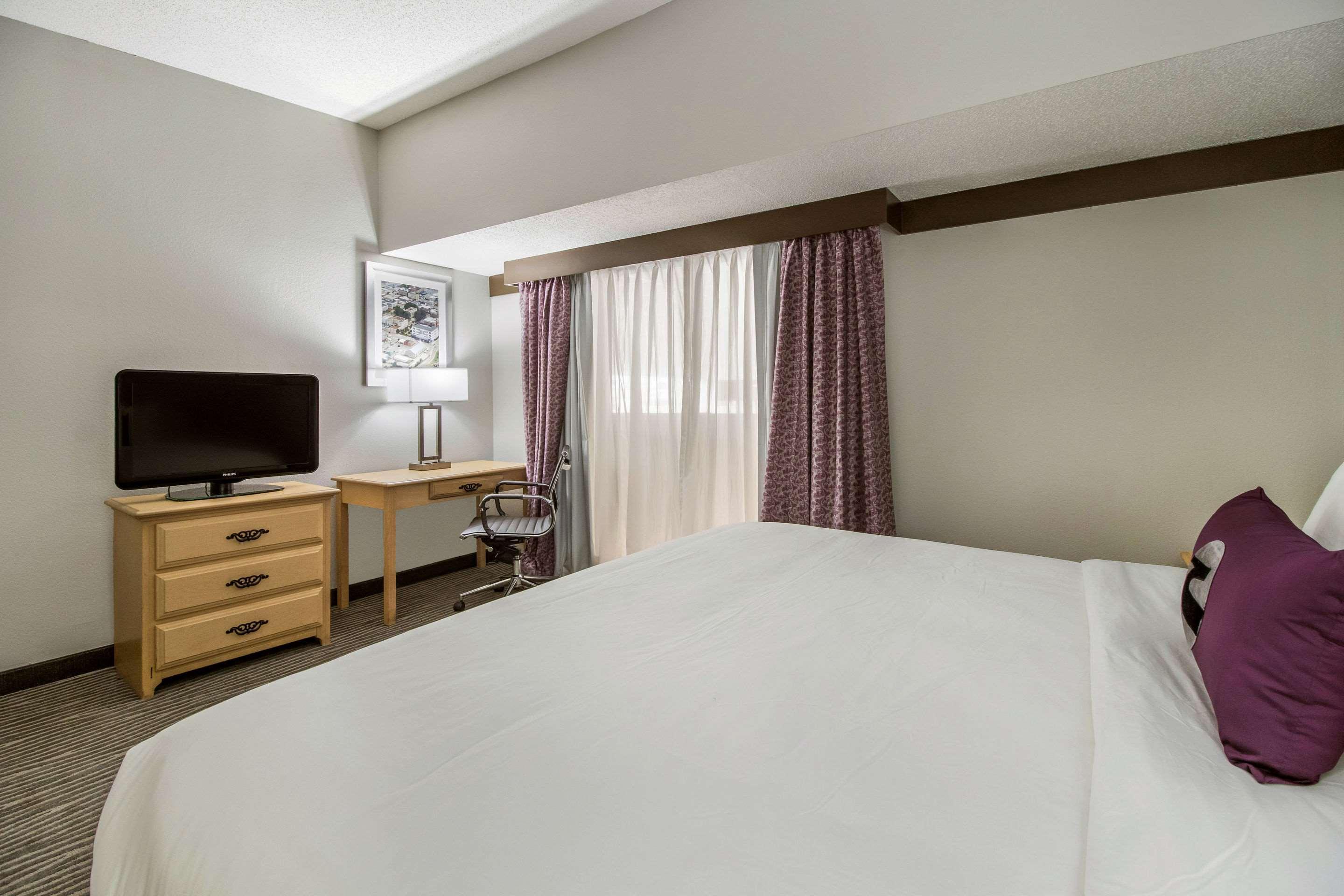 Clarion Hotel Jackson Northwest מראה חיצוני תמונה
