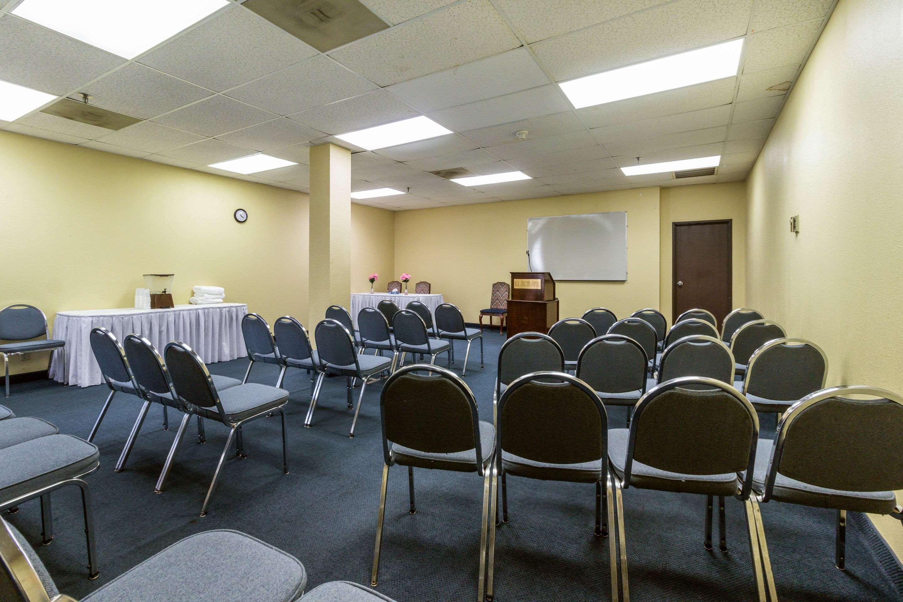 Clarion Hotel Jackson Northwest מראה חיצוני תמונה
