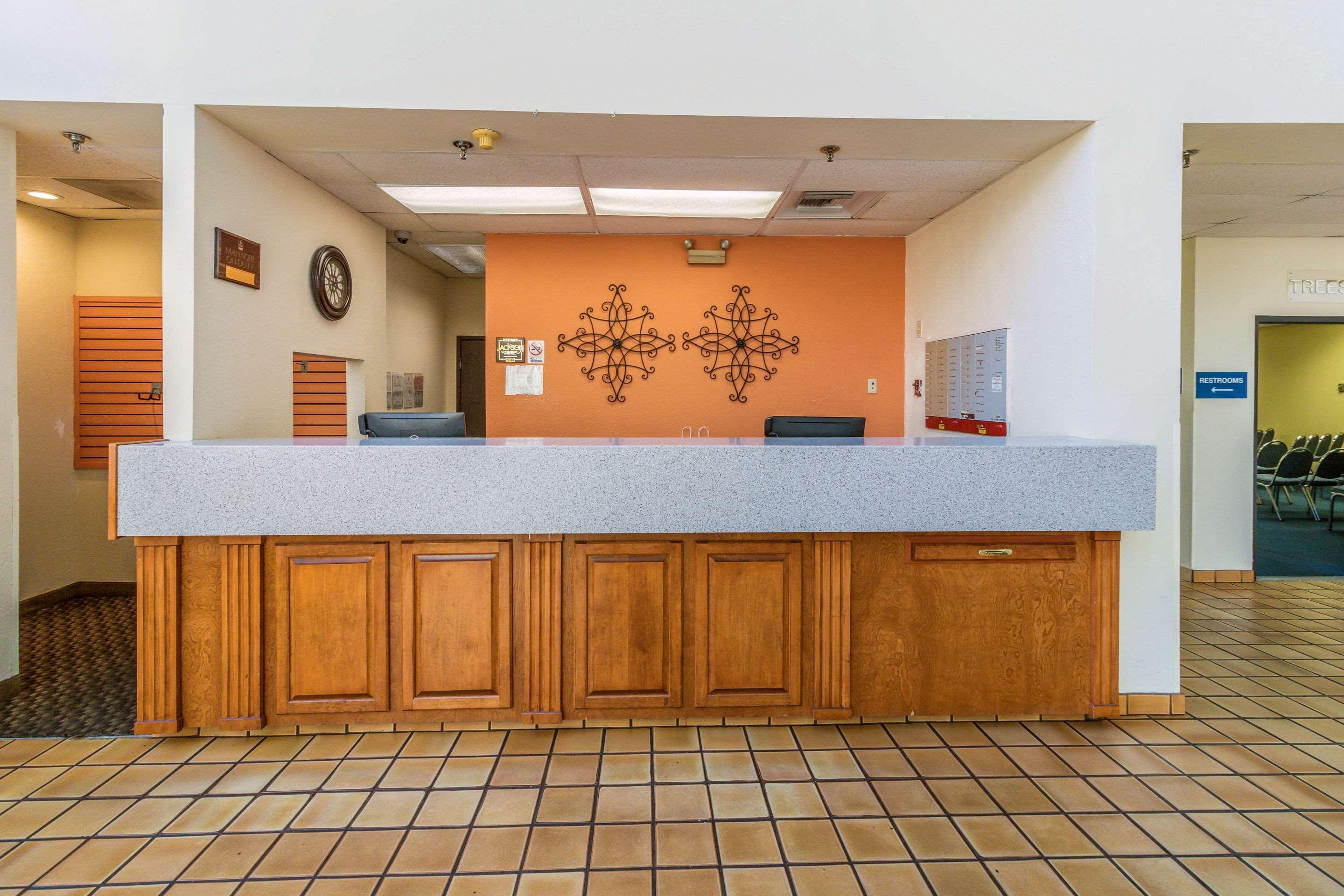 Clarion Hotel Jackson Northwest מראה חיצוני תמונה