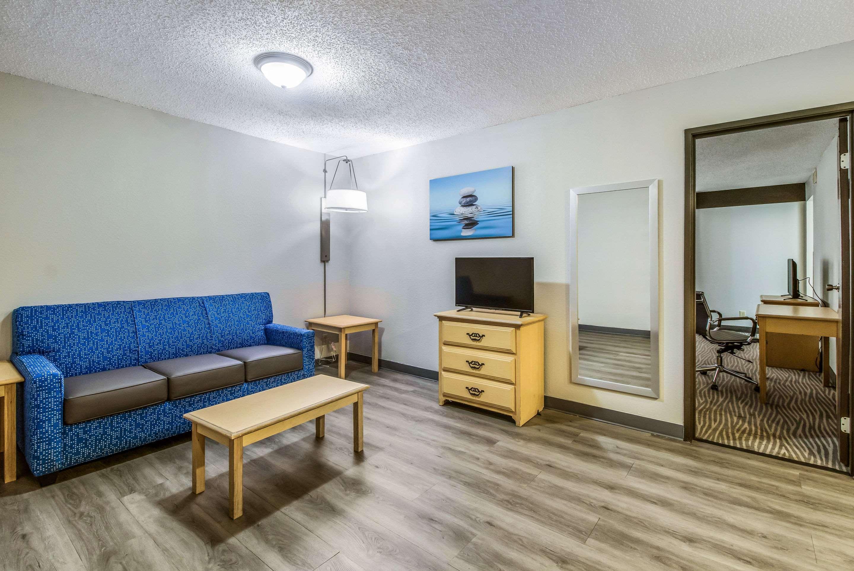 Clarion Hotel Jackson Northwest מראה חיצוני תמונה