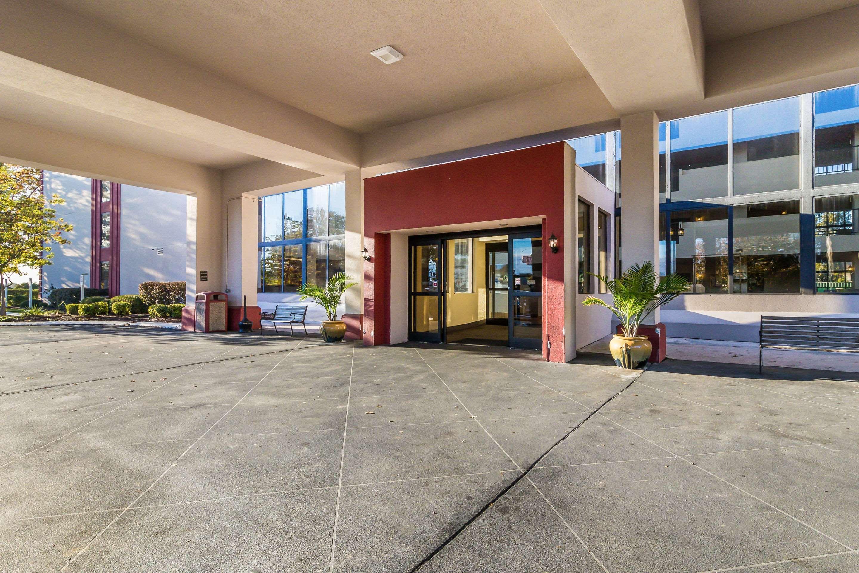 Clarion Hotel Jackson Northwest מראה חיצוני תמונה
