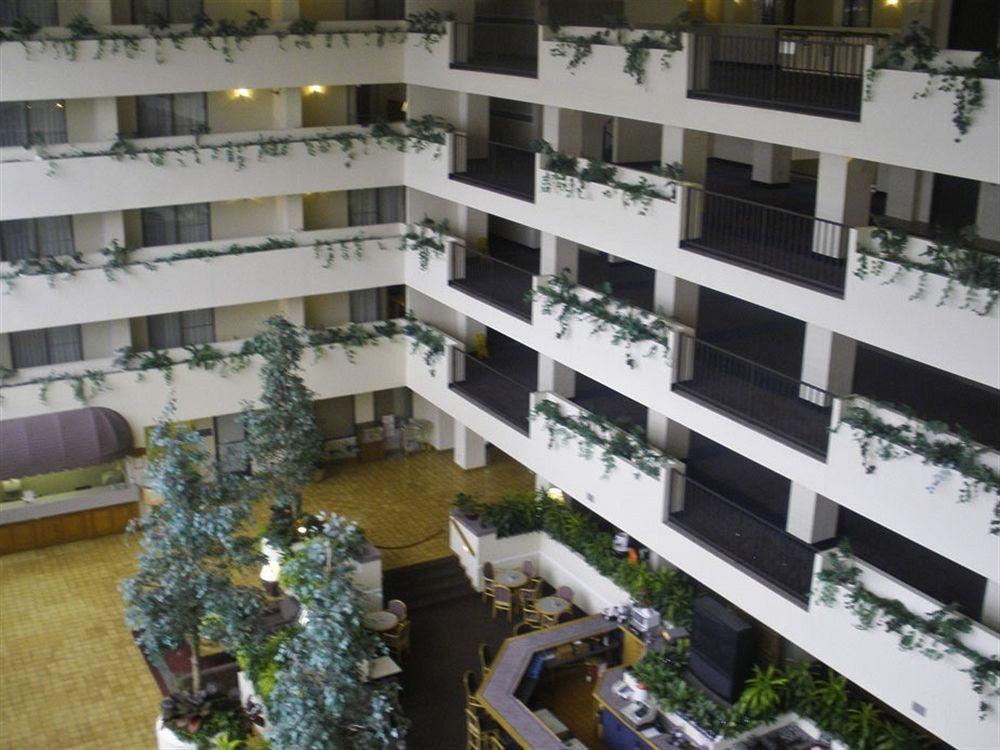 Clarion Hotel Jackson Northwest מראה חיצוני תמונה